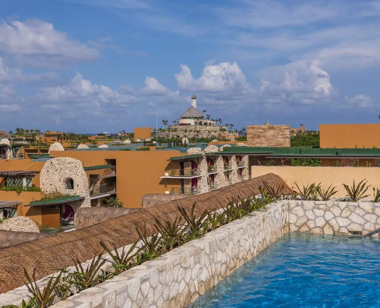 ***** Resort Hotel Xcaret Mexico All Parks All Fun Inclusive (Adults Only) Los Dos Compadres Mexico